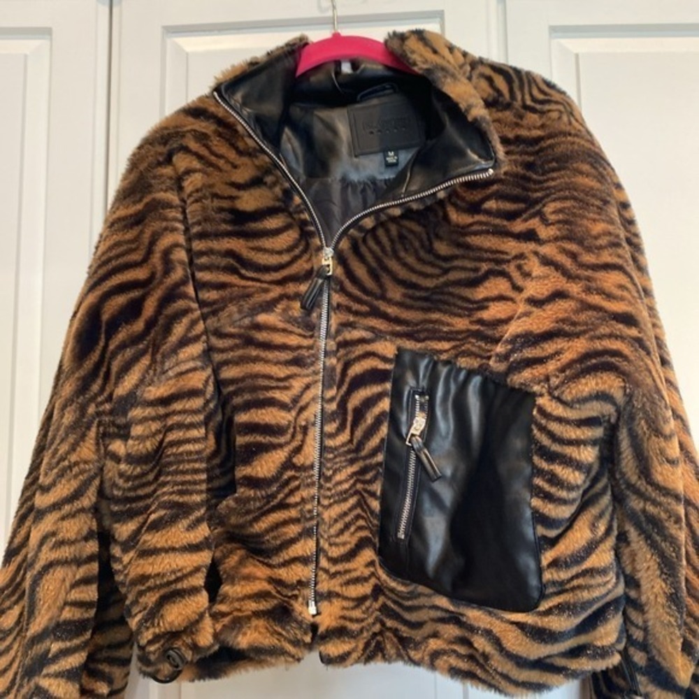 BLANKNYC Faux Leather Tiger Print Jacket M 3603